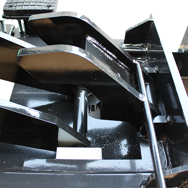 PNEUMATIC ROLLING JACK Description of product details and features