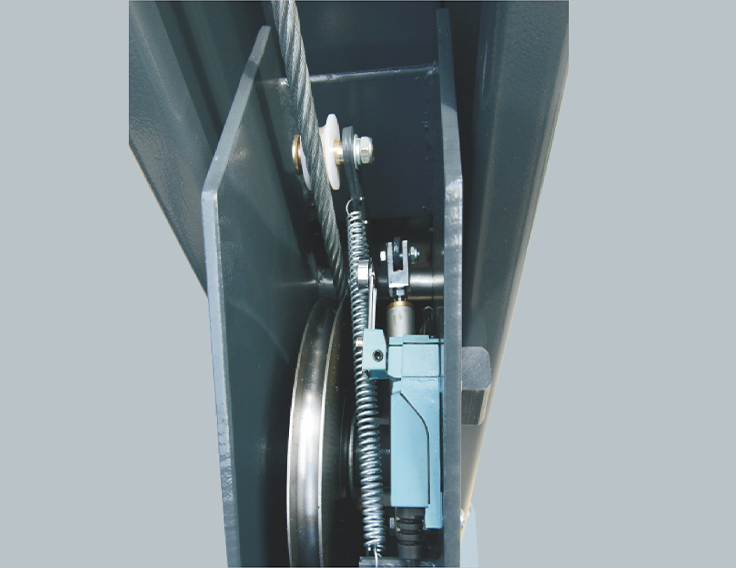 FOUR POST LIFT Description of product details and features